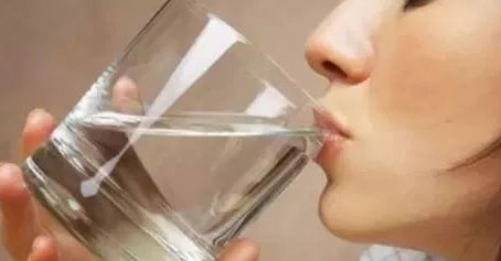 痘痘肌护肤注意事项