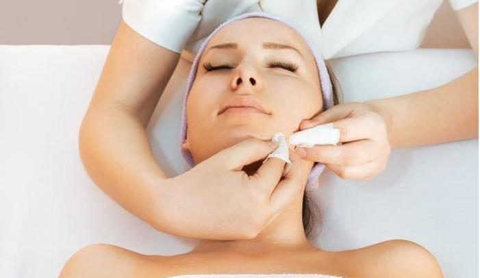 祛痘小妙招祛痘7个必杀技还你无暇肌！